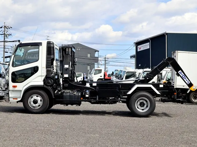 三菱 ファイター 2KG-FK72F(2WD)の写真13