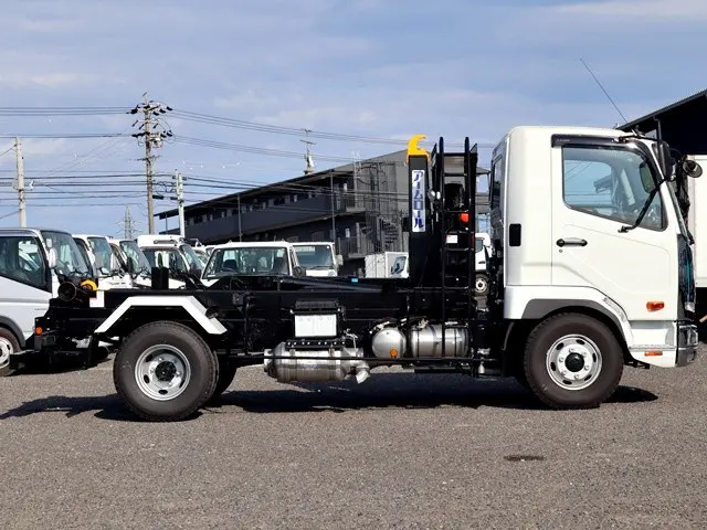 三菱 ファイター 2KG-FK72F(2WD)の写真8