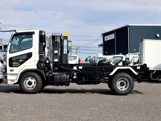 三菱 ファイター 2KG-FK72F(2WD)の写真9