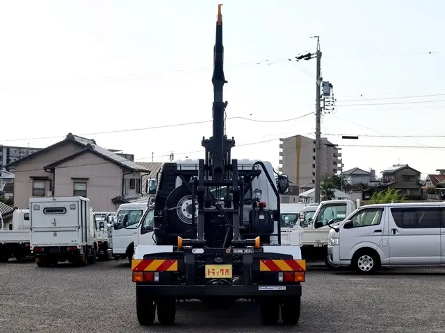三菱 ファイター 2KG-FK72F(2WD)の写真12