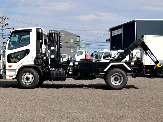 三菱 ファイター 2KG-FK72F(2WD)の写真18