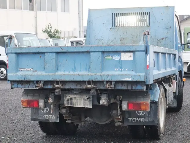 トヨタ ダイナ TKG-XZU620D(2WD)の写真2