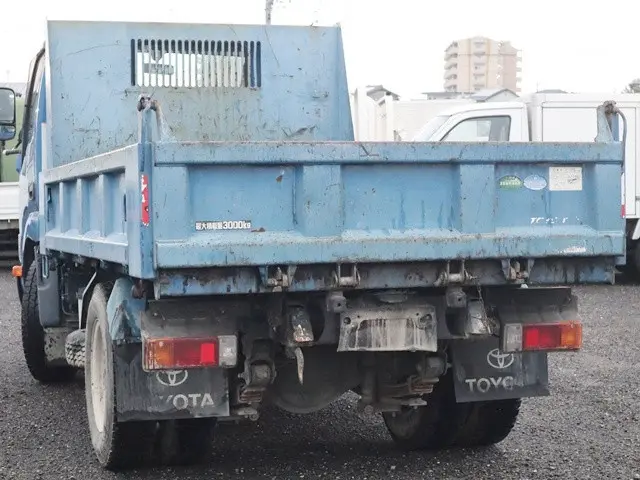 トヨタ ダイナ TKG-XZU620D(2WD)の写真3
