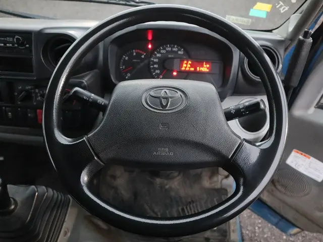 トヨタ ダイナ TKG-XZU620D(2WD)の写真4