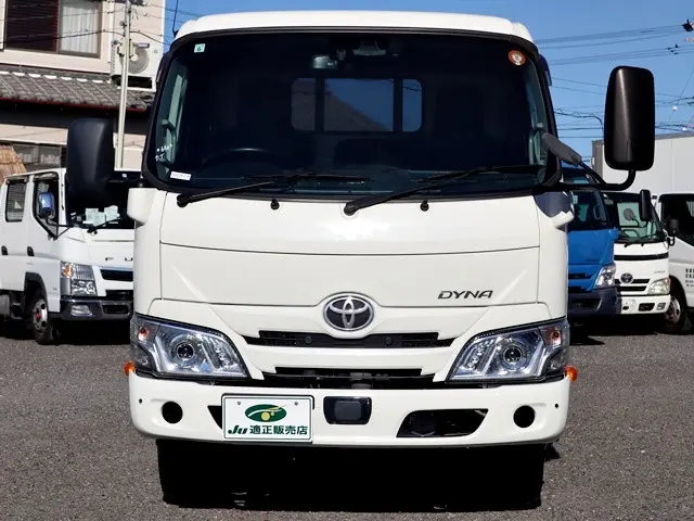 トヨタ ダイナ 2RG-XZU655(2WD)の写真3