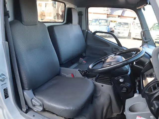 トヨタ ダイナ 2RG-XZU655(2WD)の写真32