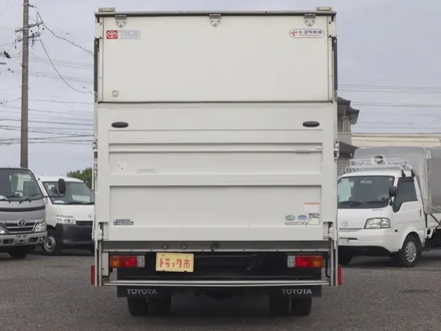 トヨタ トヨエース TKG-XZU710(2WD)の写真6