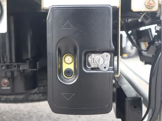 トヨタ トヨエース TKG-XZU710(2WD)の写真15