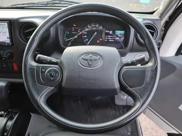 トヨタ ダイナ 2RG-XZC710(2WD)の写真4
