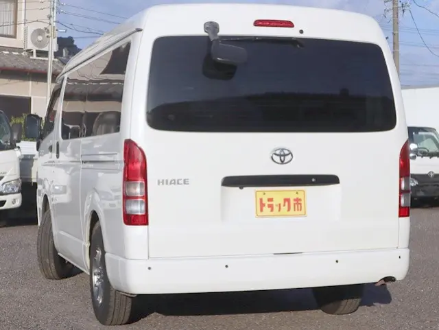 トヨタ ハイエース 3BA-TRH219W(4WD)の写真7