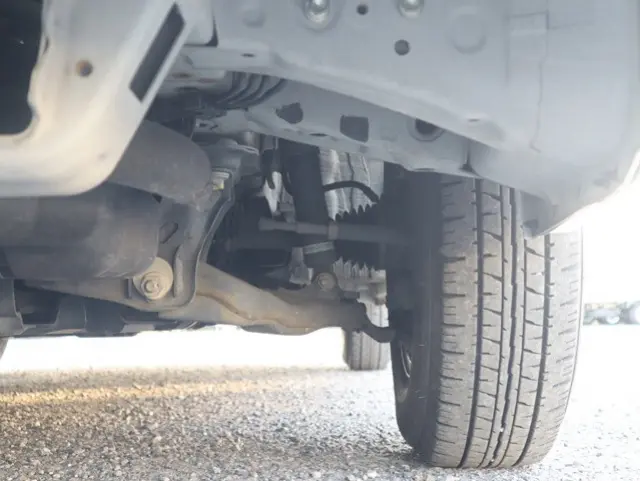 トヨタ ハイエース 3BA-TRH219W(4WD)の写真21
