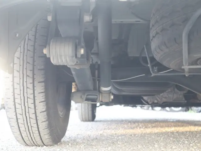 トヨタ ハイエース 3BA-TRH219W(4WD)の写真24