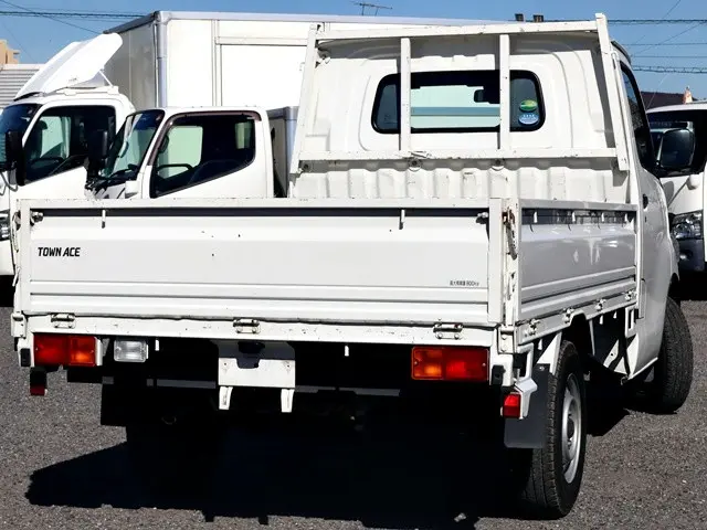 トヨタ ライトエーストラック 5BF-S403U(2WD)の写真3