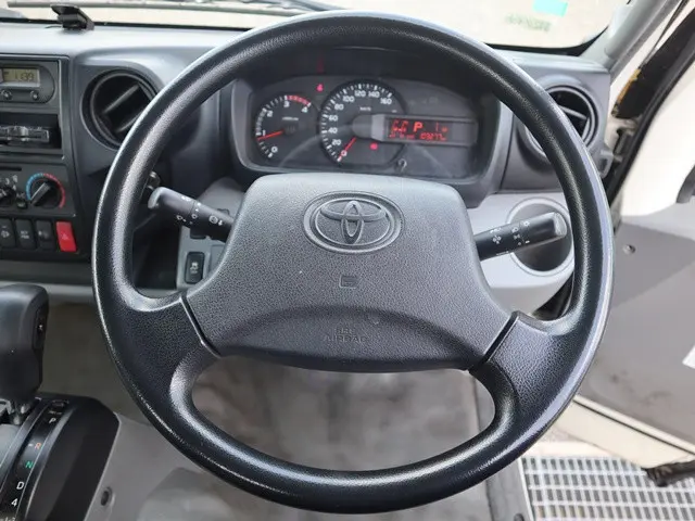 トヨタ ダイナ TPG-XZU722(2WD)の写真4