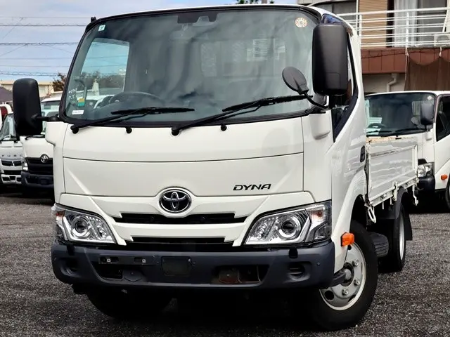 トヨタ ダイナ 2RG-XZU605(2WD)の写真1