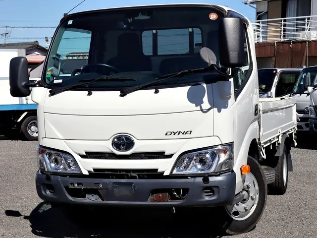 トヨタ ダイナ 2RG-XZU605(2WD)の写真1