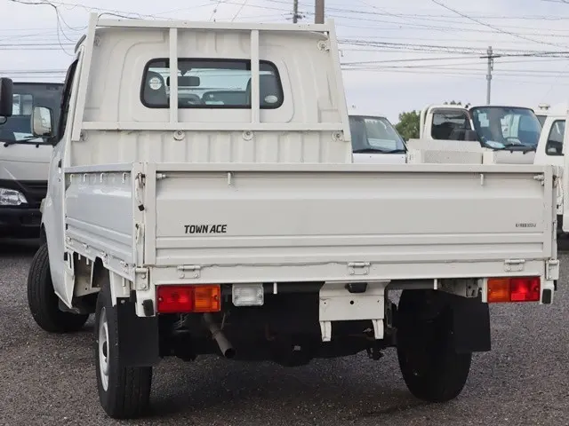 トヨタ タウンエーストラック ABF-S402U(2WD)の写真3
