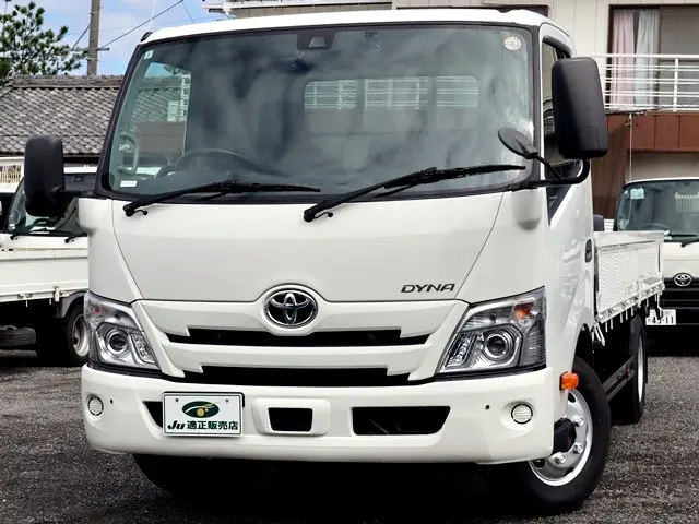 トヨタ ダイナ 2RG-XZC710(2WD)の写真2