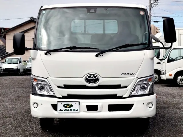 トヨタ ダイナ 2RG-XZC710(2WD)の写真3