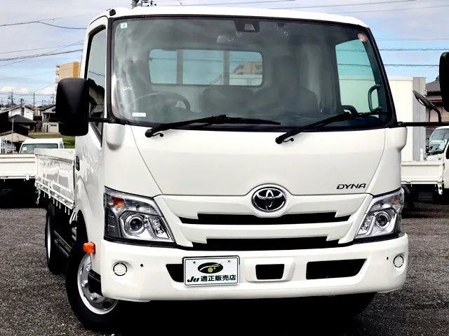 トヨタ ダイナ 2RG-XZC710(2WD)の写真4
