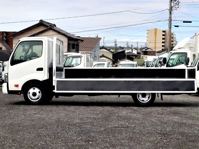 トヨタ ダイナ 2RG-XZC710(2WD)の写真13
