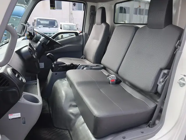 トヨタ ダイナ 2RG-XZC710(2WD)の写真34