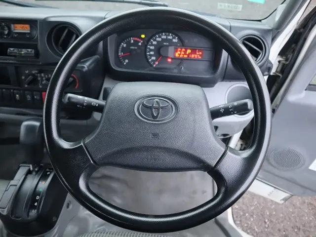 トヨタ ダイナ TPG-XZC605(2WD)の写真4