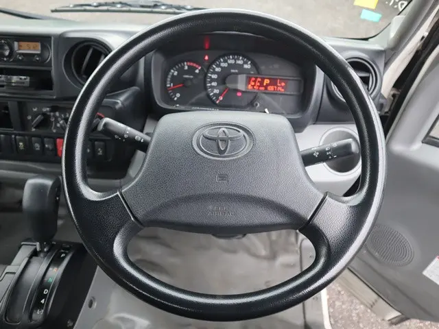 トヨタ ダイナ TPG-XZC605(2WD)の写真4