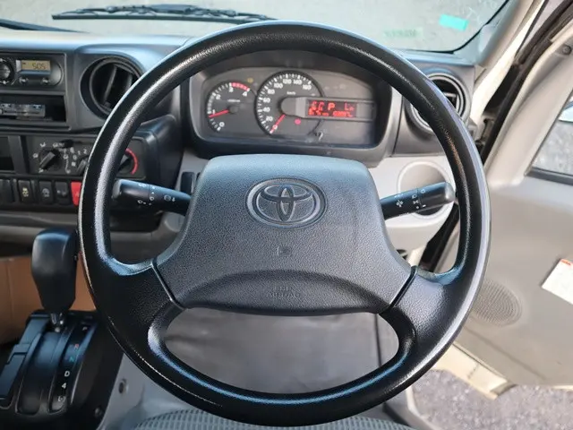 トヨタ ダイナ TPG-XZC605(2WD)の写真4