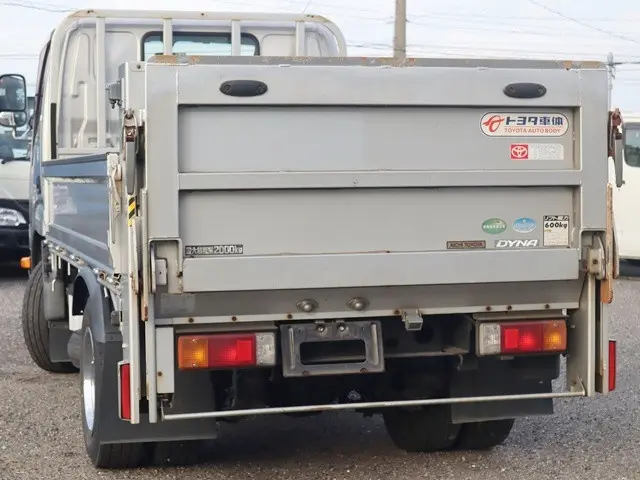 トヨタ ダイナ TKG-XZC605(2WD)の写真2