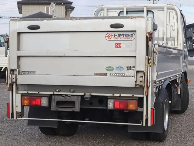 トヨタ ダイナ TKG-XZC605(2WD)の写真3