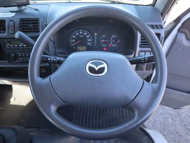 マツダ ボンゴバン DBF-SLP2V(2WD)の写真4
