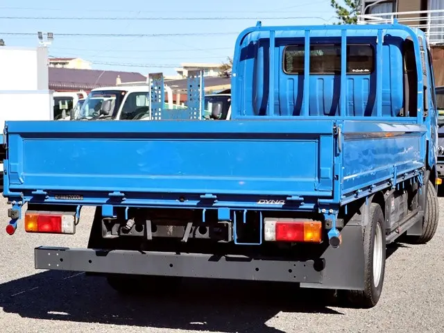 トヨタ ダイナ 2RG-XZC710(2WD)の写真3