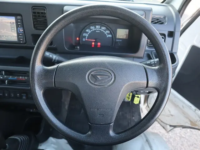 ダイハツ ハイゼットトラック 3BD-S510P(4WD)の写真4