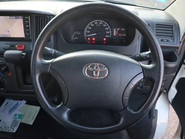 トヨタ タウンエーストラック 5BF-S403U(2WD)の写真4