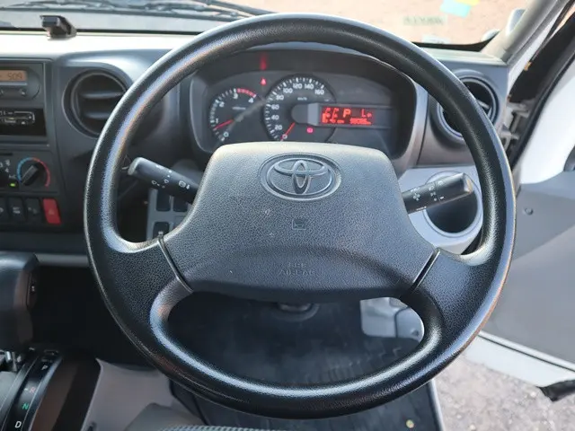トヨタ ダイナ TPG-XZU710(2WD)の写真4