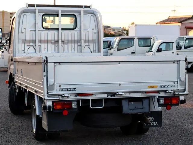 トヨタ トヨエース QDF-KDY231(2WD)の写真2
