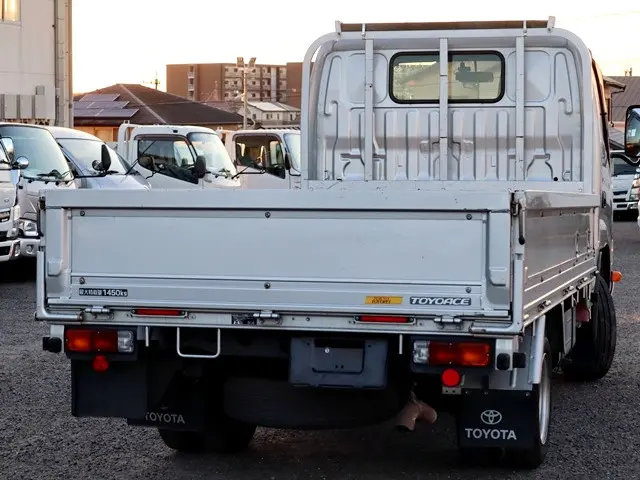 トヨタ トヨエース QDF-KDY231(2WD)の写真3