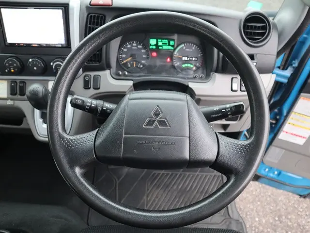 三菱 キャンター TPG-FEB80(2WD)の写真4