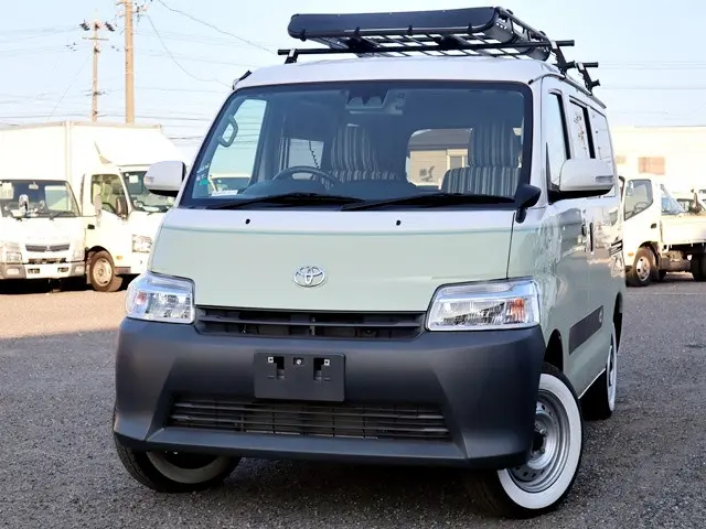 トヨタ タウンエースバン 5BF-S403M(2WD)の写真1