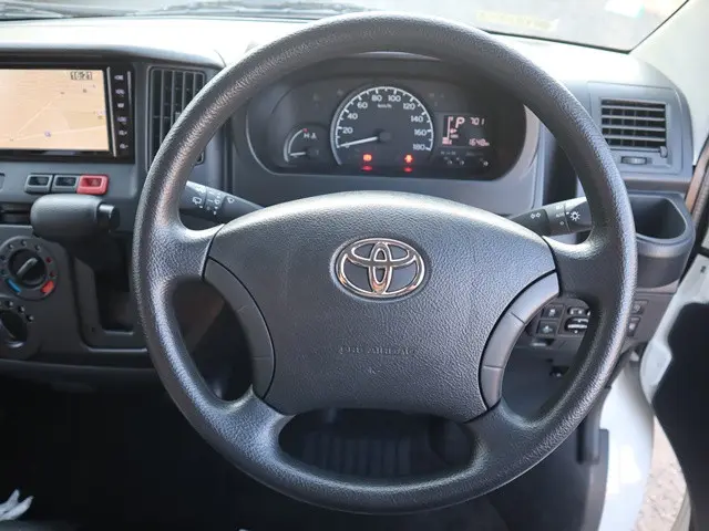 トヨタ タウンエースバン 5BF-S403M(2WD)の写真4