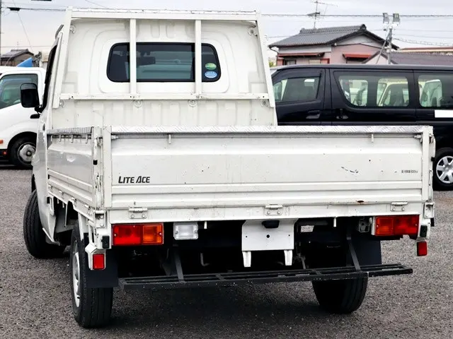 トヨタ ライトエーストラック DBF-S402U(2WD)の写真2