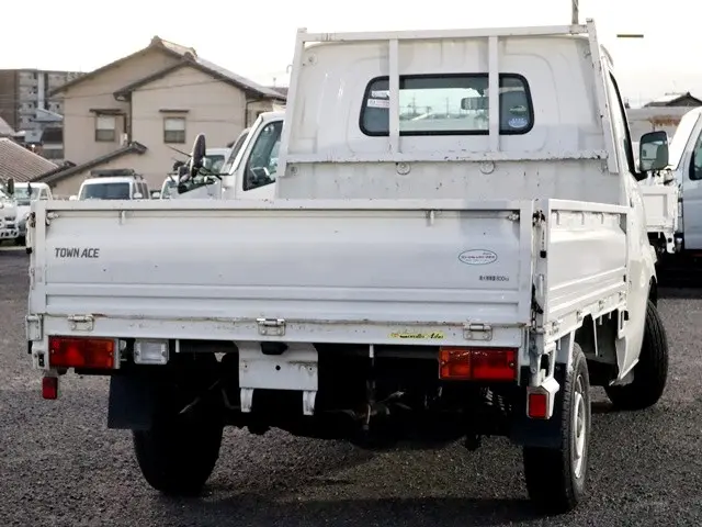 トヨタ タウンエーストラック DBF-S402U(2WD)の写真3