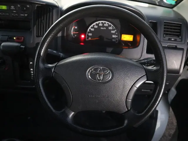 トヨタ タウンエーストラック DBF-S402U(2WD)の写真4