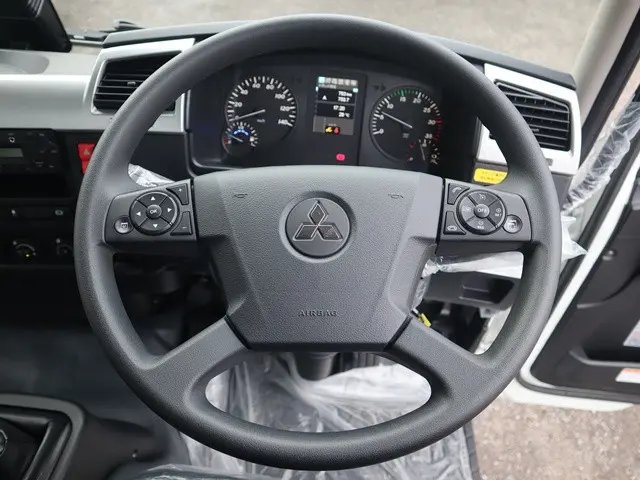 三菱 ファイター 2KG-FK72F(2WD)の写真4