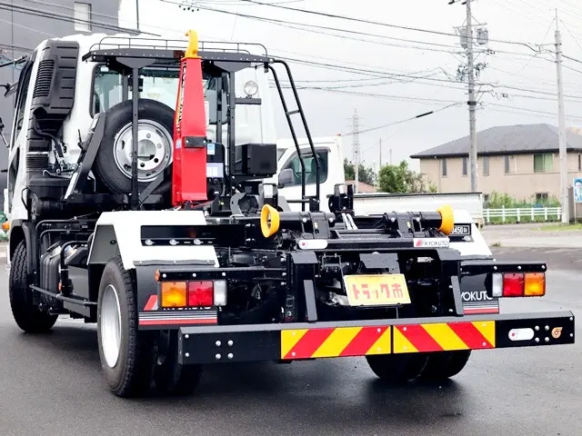 三菱 ファイター 2KG-FK72F(2WD)の写真7