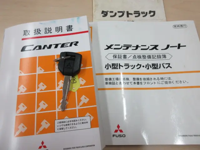 三菱 キャンター 2PG-FBA60(2WD)の写真5