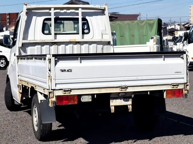 トヨタ タウンエーストラック ABF-S402U(2WD)の写真2