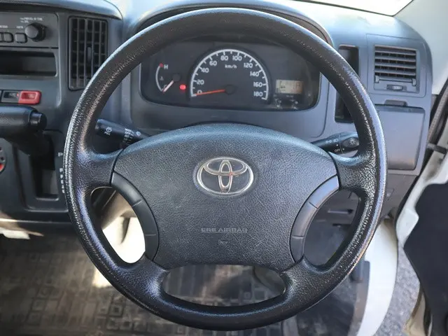 トヨタ タウンエーストラック ABF-S402U(2WD)の写真4