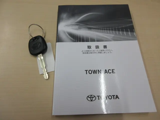 トヨタ タウンエーストラック 5BF-S403U(2WD)の写真5